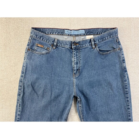 Eddie Bauer Jeans Straight Stretch Women's Size 18P Blue Denim Medium Wash - Picture 2 of 11